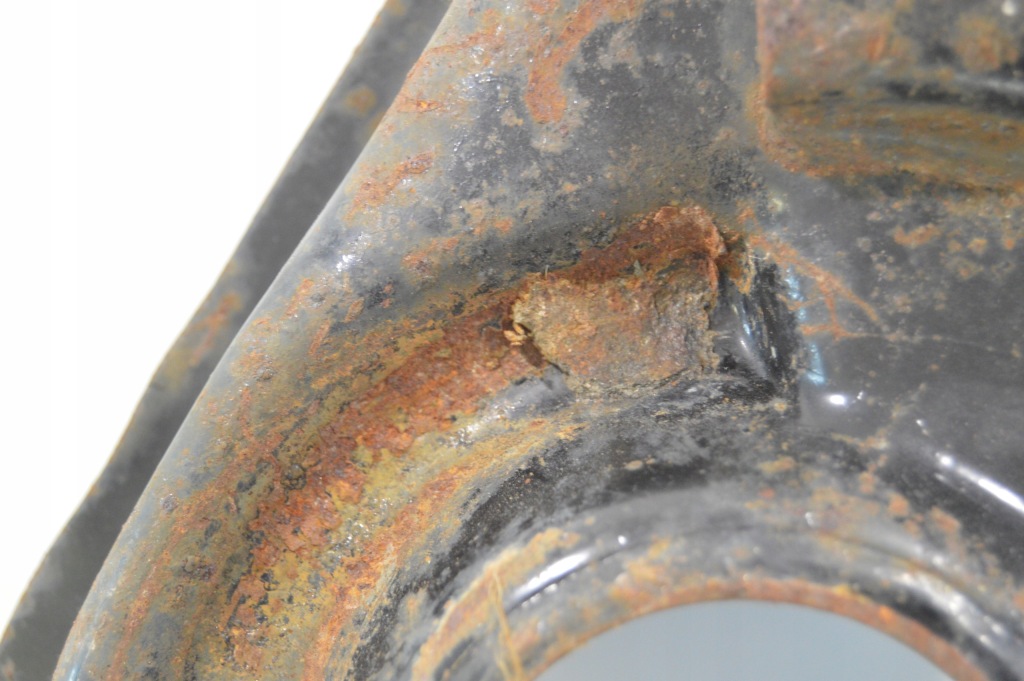 Важіль правий нижній перед mercedes w140 s klasa cl c140 1403307107 Оригінал