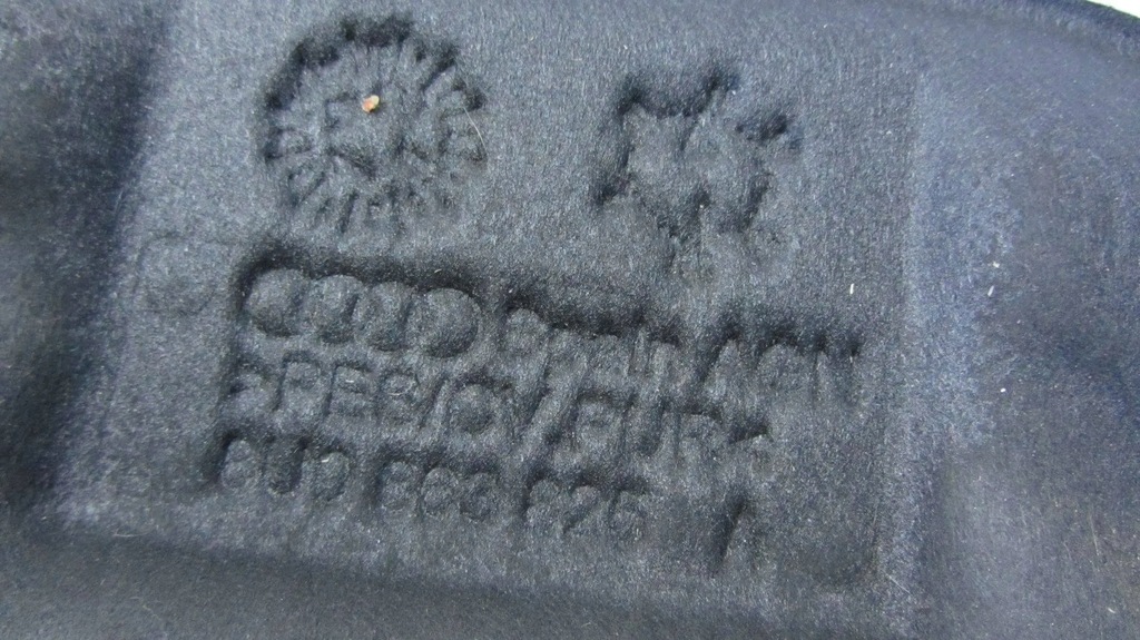 фото №8, Audi q3 8u шумоизоляция капот 8u0863825a