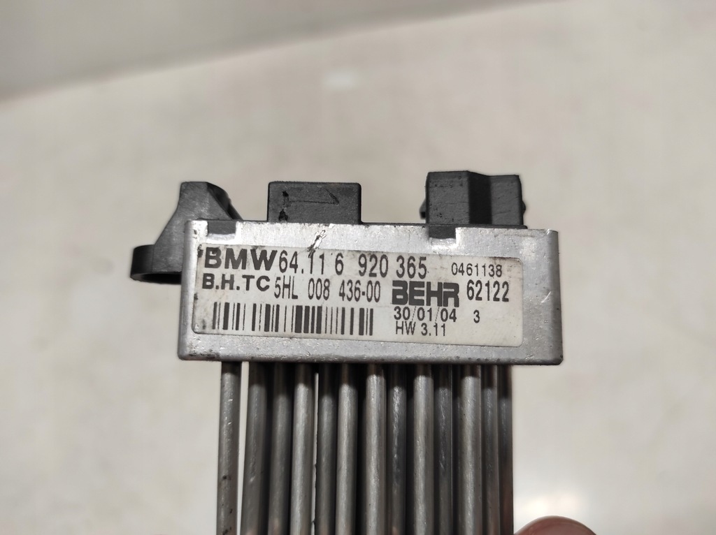 фото №5, Bmw 3 e46 lift 01- резистор вентилятор 6920365