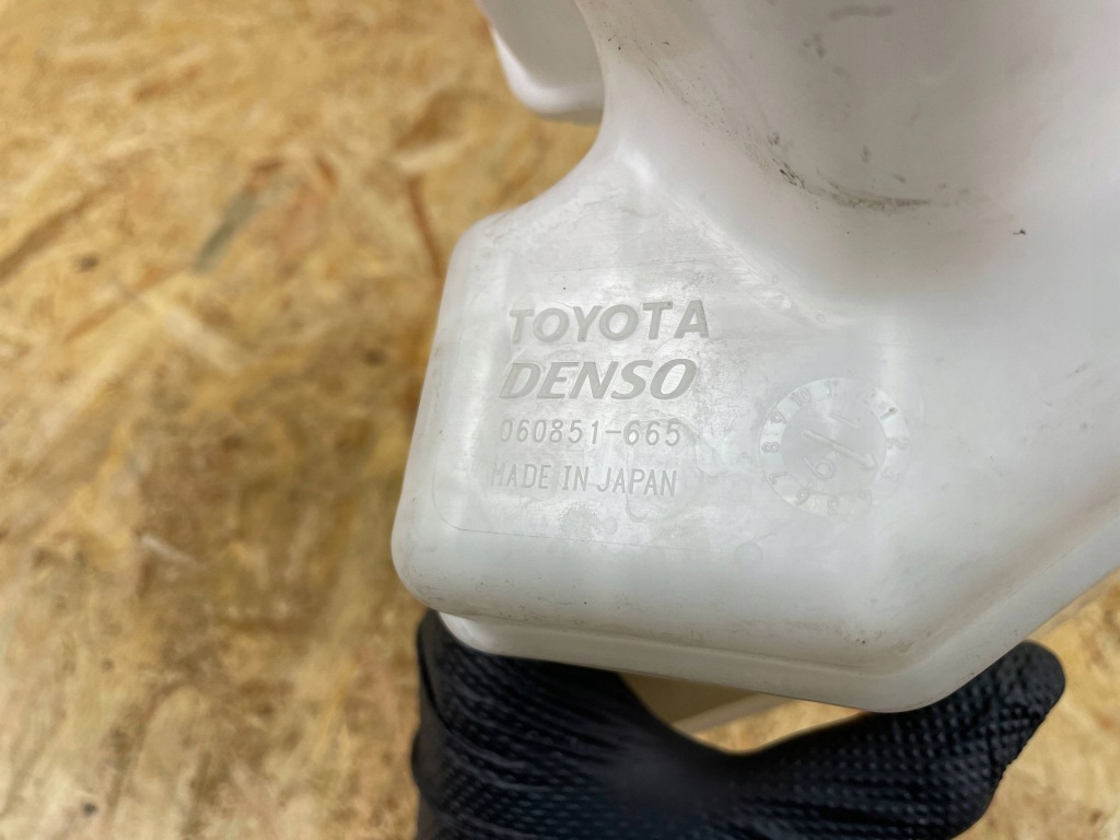 фото №10, Бак жидкость омывателя помпа toyota rav4 v 060851-665 2018-