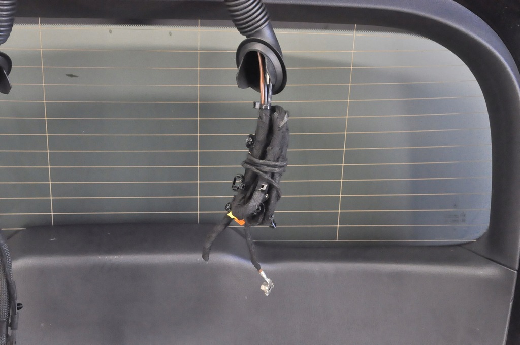 фото №11, Mercedes eqb x243 крышка багажника багажника задняя задняя 24r