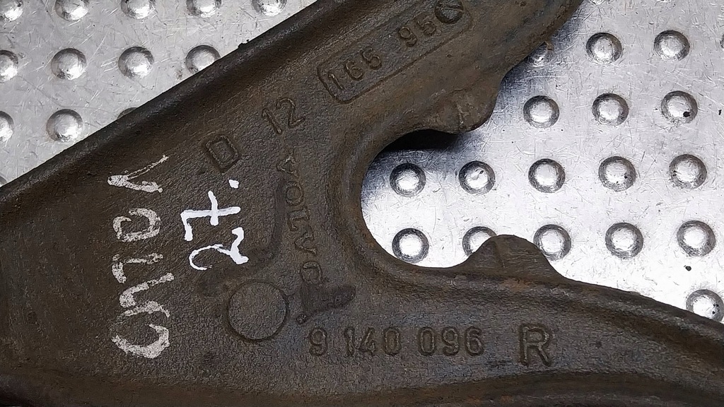 фото №6, Рычаг правый перед 9140096 volvo c70 i v70 i ii s70 i xc70 cross country