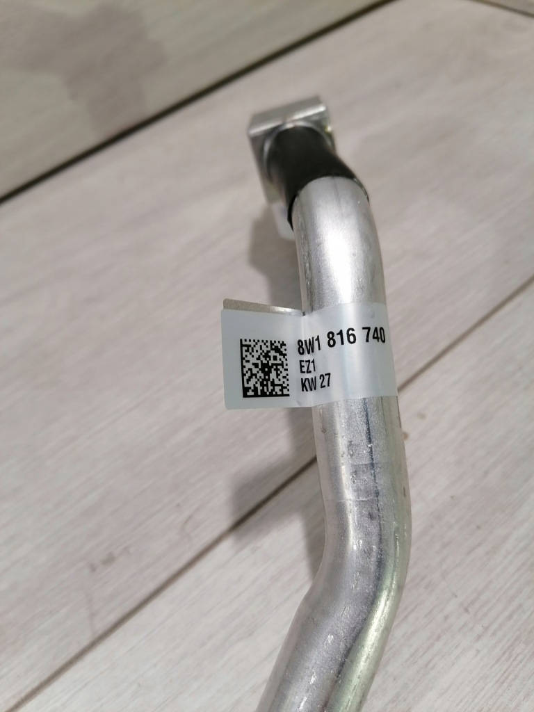 фото №4, Audi a4 s4 шланг кондиционер 8w1816740