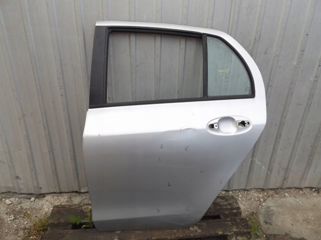 Купити Yaris 2 двері лівий задній