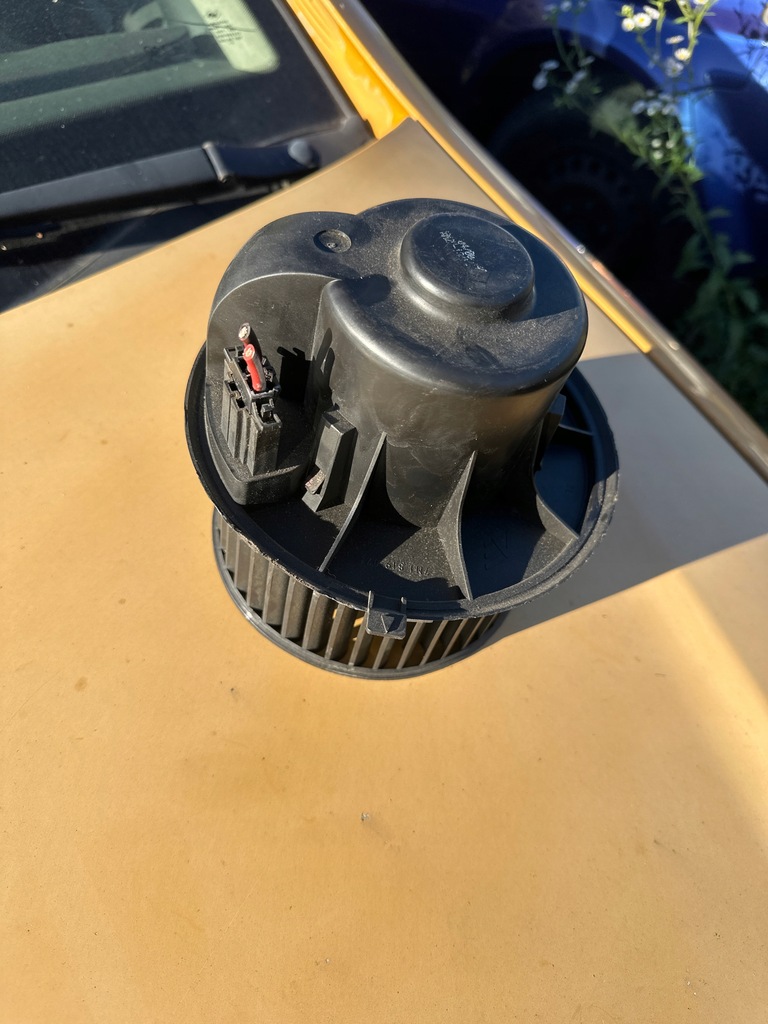 фото №1, Воздуходувка обдув vw sharan i 7m1819021