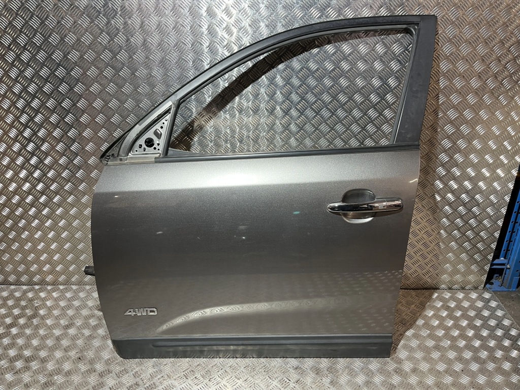 Купити Двері лівий перед передні kia sorento 2 xm 09- im