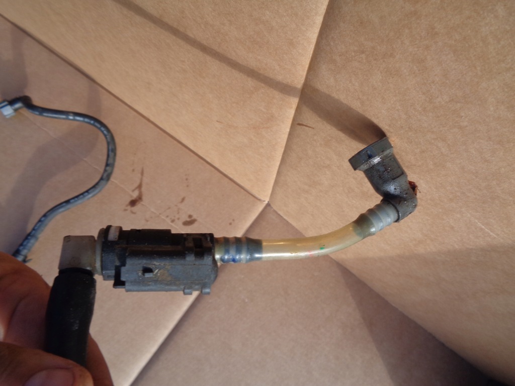 фото №5, Peugeot 4007 2.2hdi провода топлива