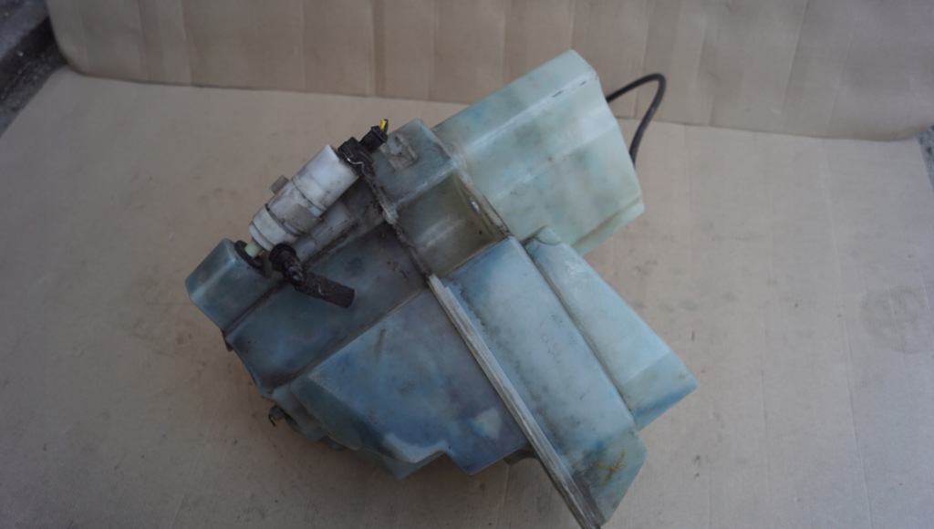 фото №6, Volvo v50 s40 ii бачок омывателя 8659490