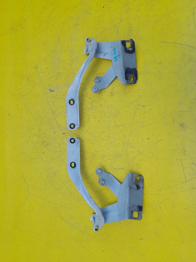 фото №1, Nissan leaf i петля капот перед 10-17