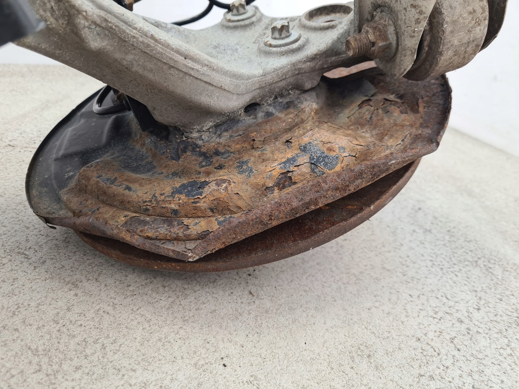 фото №11, Mercedes w176 1.6 поворотний кулак правий задня