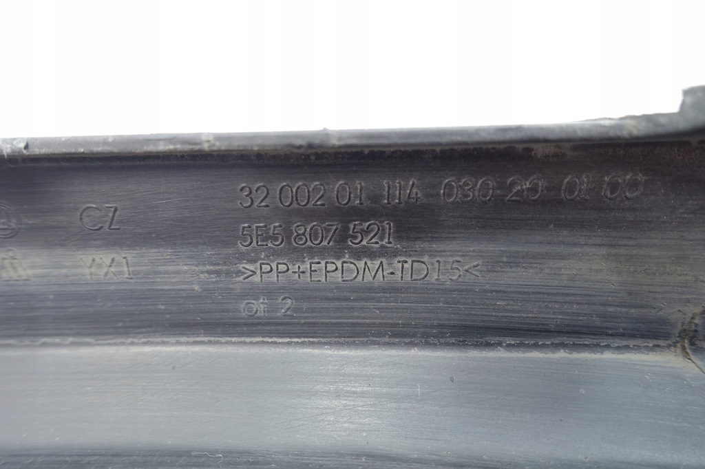 фото №13, Дифузор накладка задня skoda octavia iii sedan 5e5807521