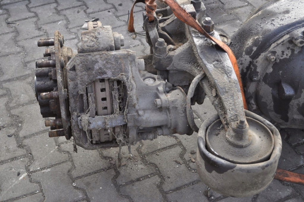 фото №10, Iveco stralis 420 euro4 подвеска мост суппорт подушка