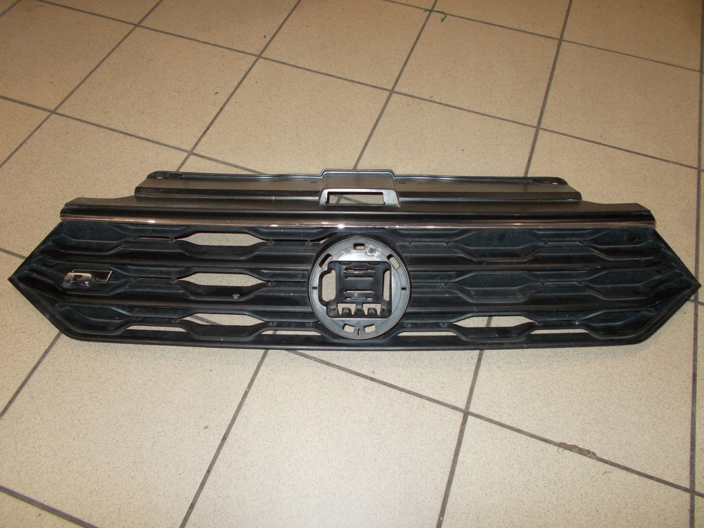 фото №1, Решітка радіатора решітка радіатора vw t-roc r-line 2ga853651k