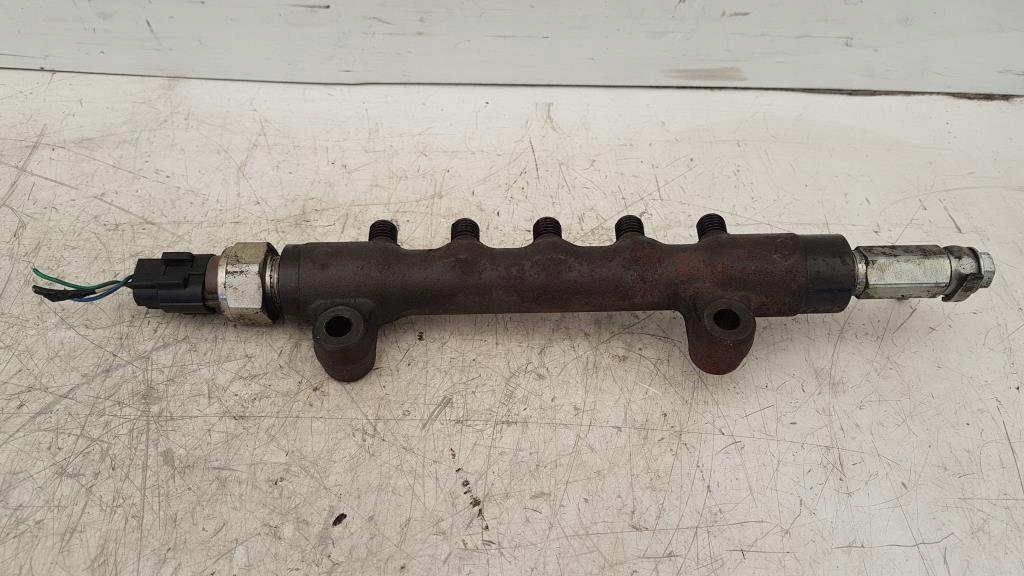 фото №1, Молдинг упорскування subaru legacy iv 2.0 d