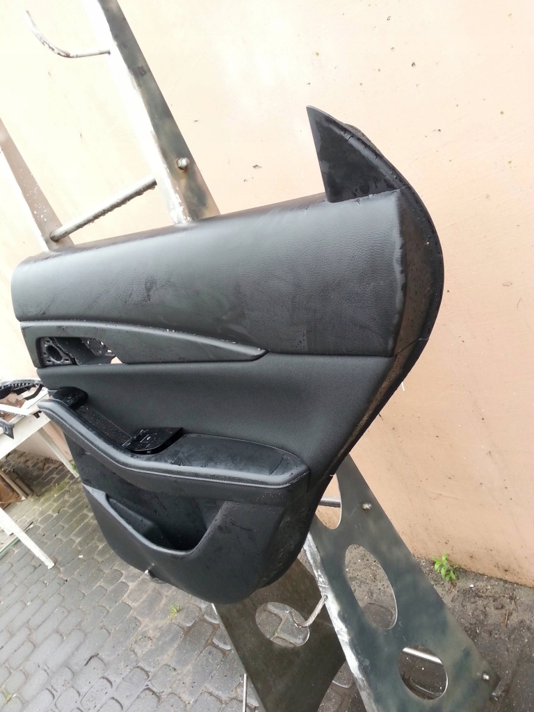 фото №4, Mazda cx-30 обшивка двері правий задня оббивка