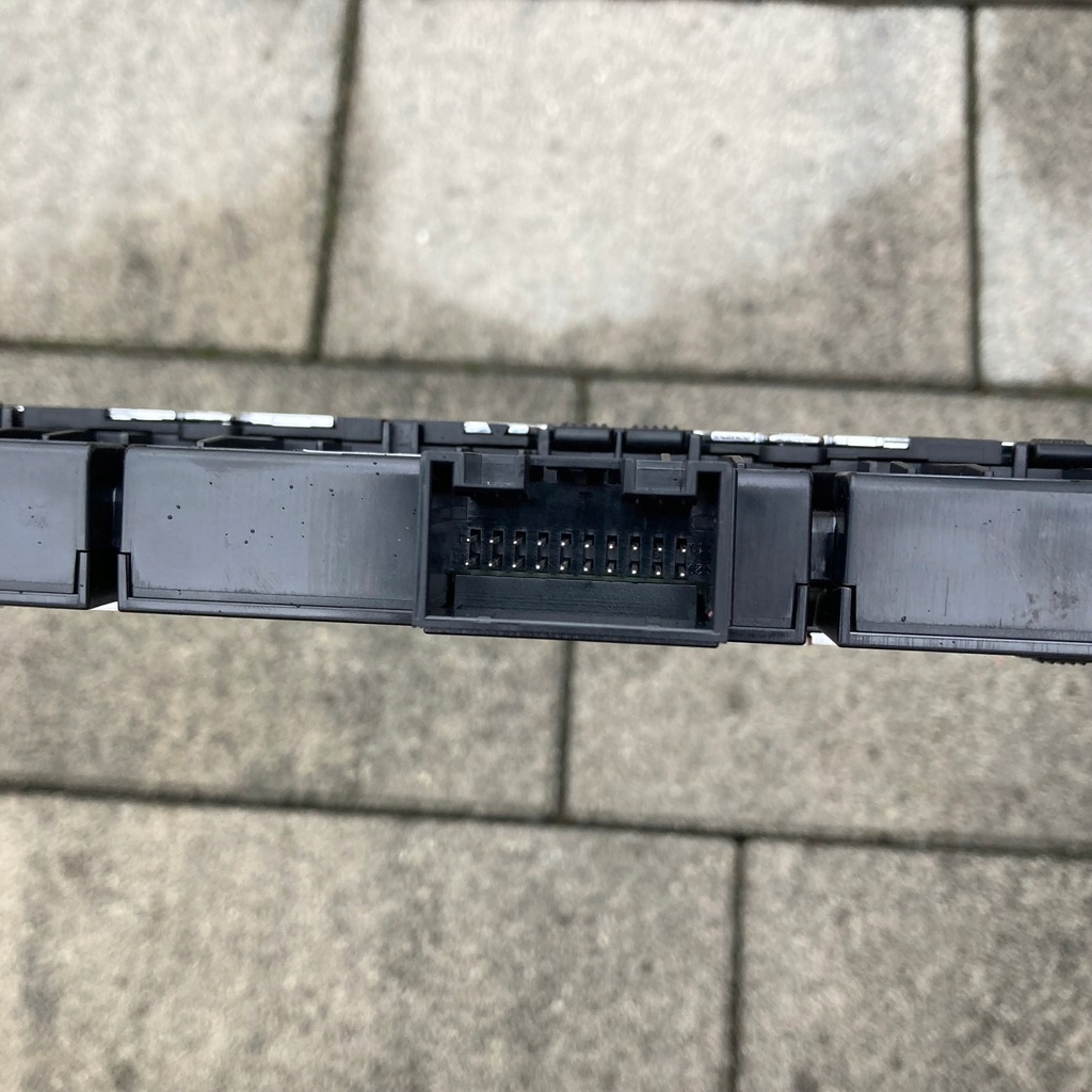 фото №10, Audi a3 8v 2013 - панель переключателей 8v0925301at