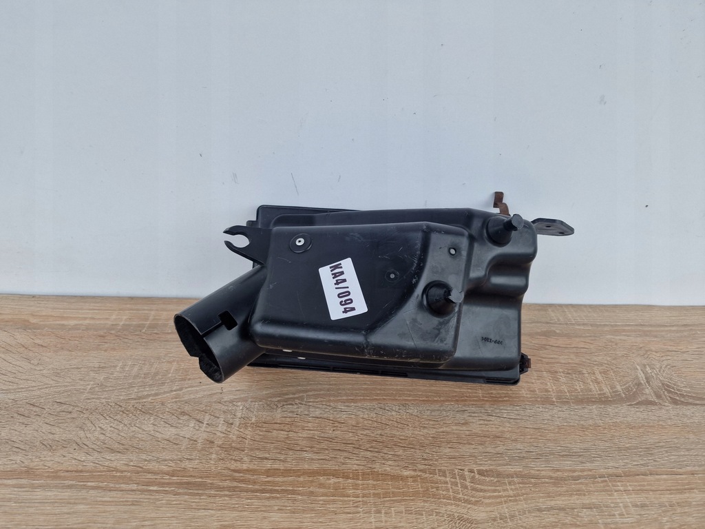 фото №1, Фільтр повітря корпус nissan primera 1.9 половина