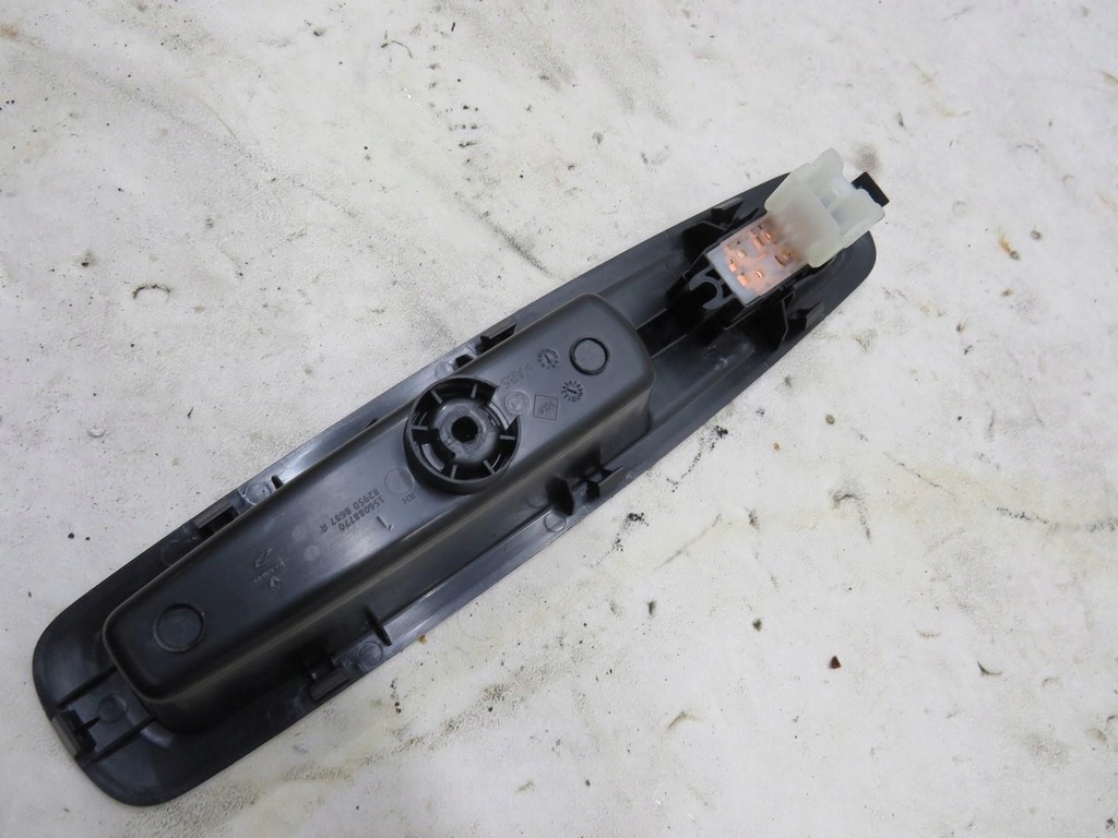 фото №5, Панель кнопка вікон kadjar