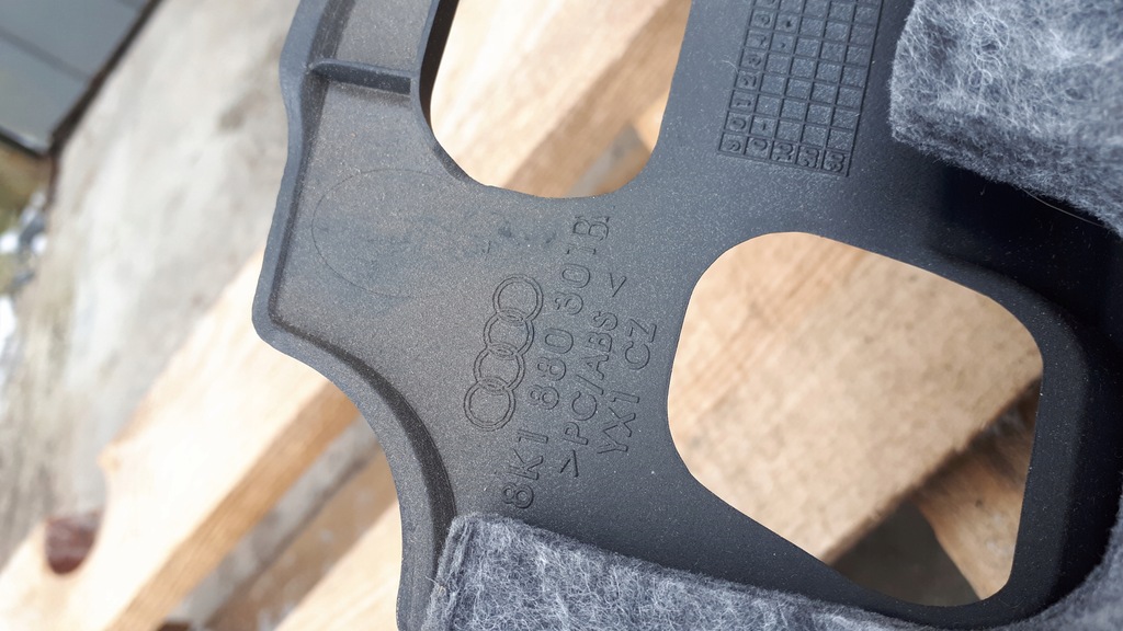 фото №11, Защита колонки рулевого audi оригинальный номер 8k1880301b