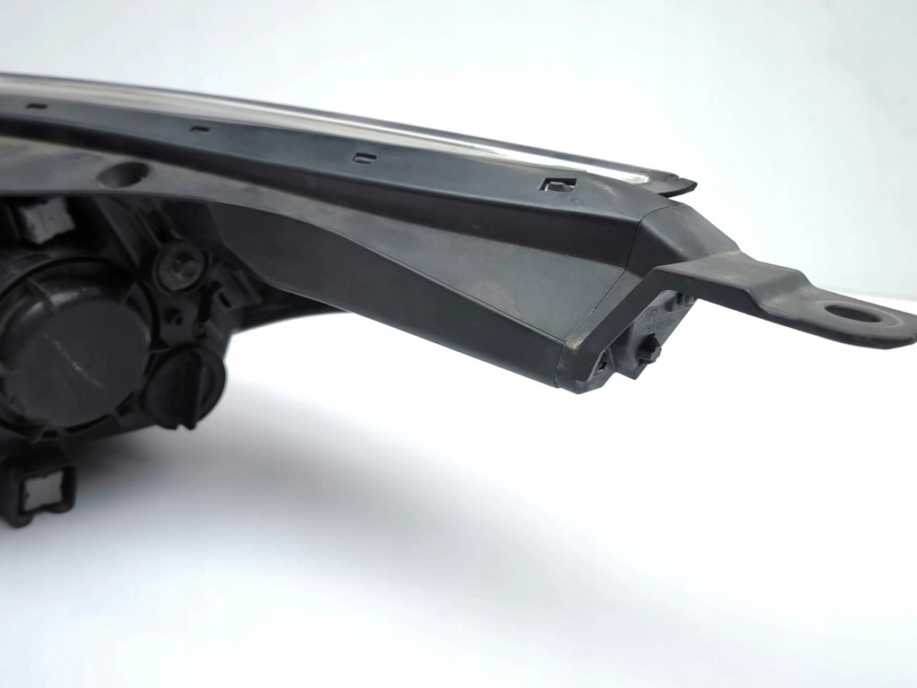 фото №8, Kia ceed 2019 правая сторона лампа передняя