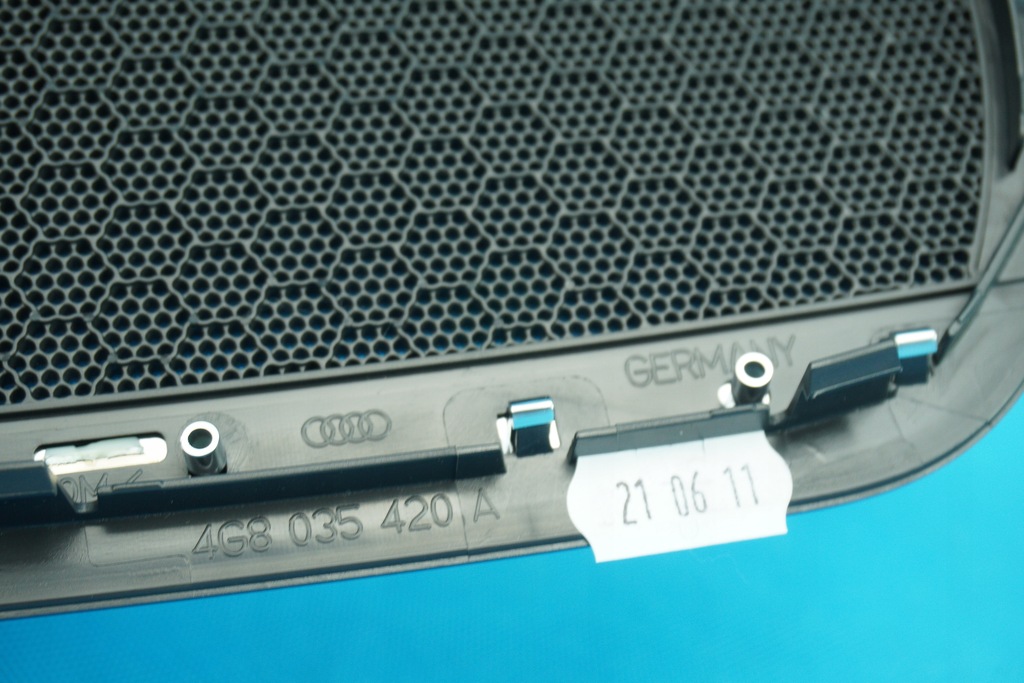 фото №7, Решётка динамика дверь перед audi a7 rs7 4g8035420a