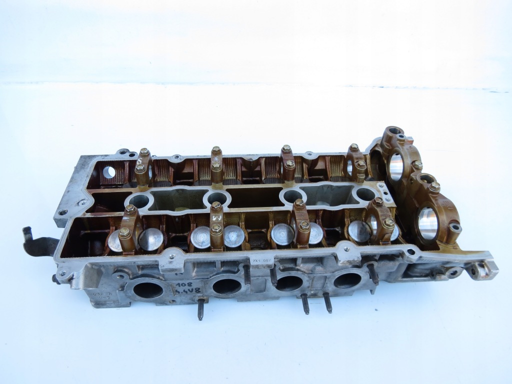фото №1, Головка двигуна права volvo xc90 i s80 ii 4.4 v8