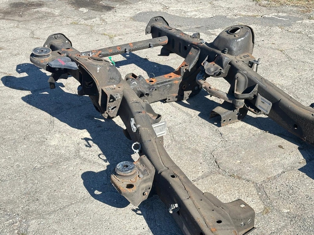 фото №13, Chevrolet suburban gmc yukon xl 15-20r рама кузов опорний оригінал oem