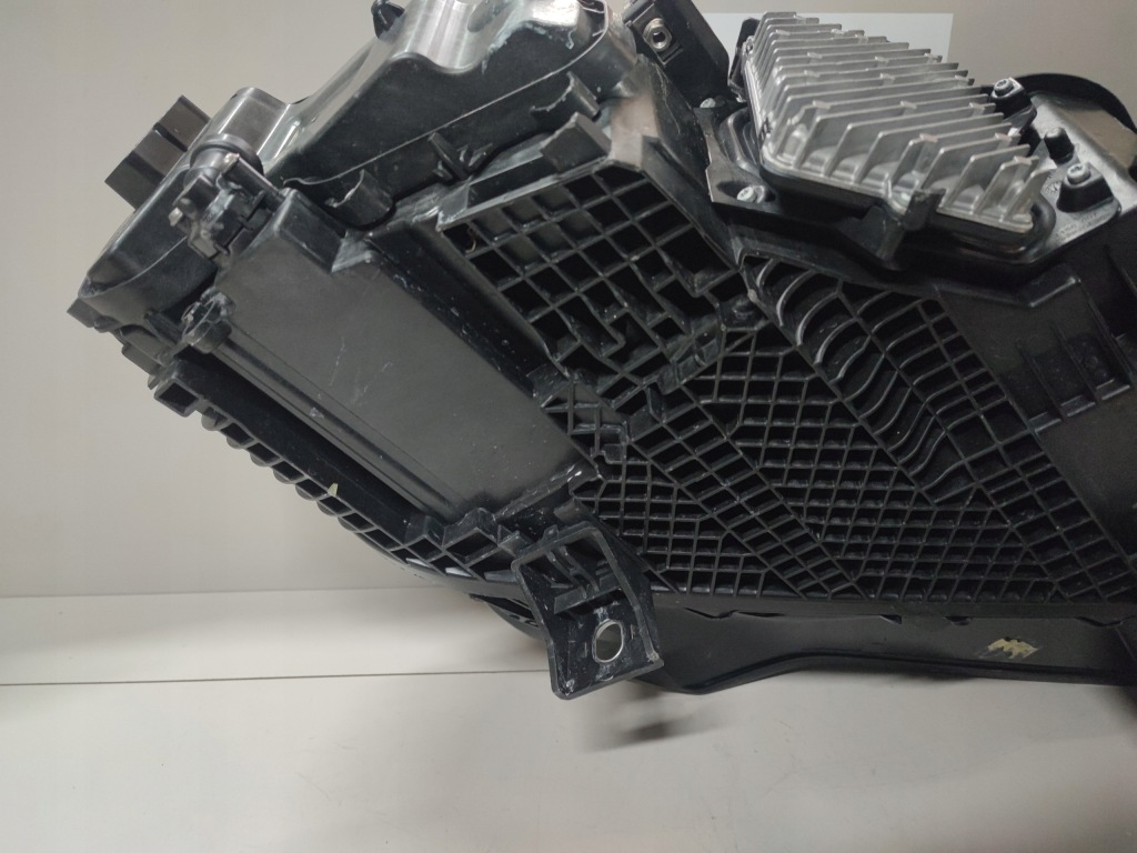 Фара передняя левая левый перед audi q7 4m рестайлинг  matrix full led 4m0941039c Оригинал