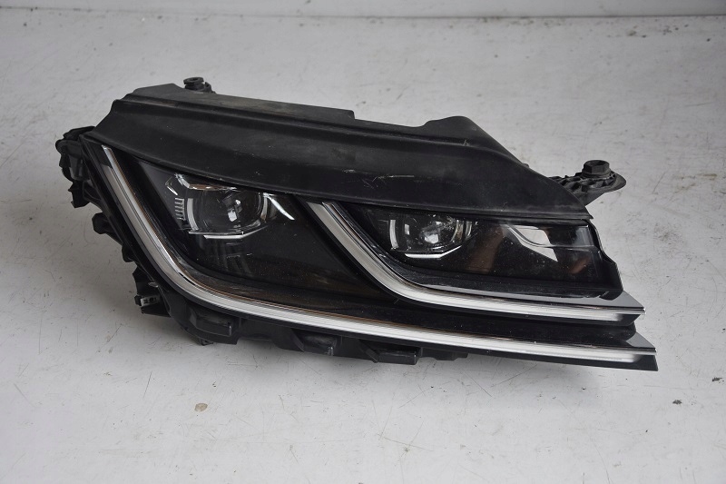 фото №1, Vw arteon лампа