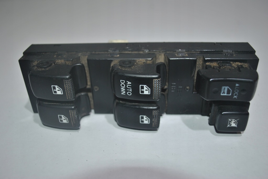 фото №1, Переключатель стекло левый перед hyundai santa fe