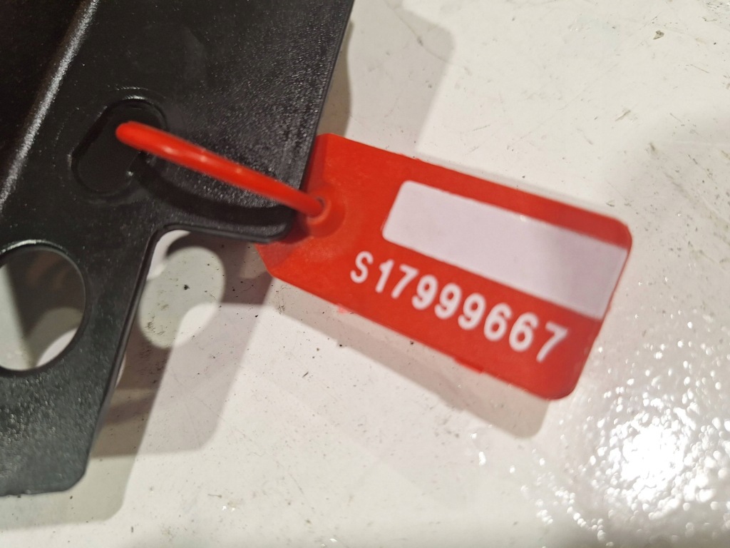 Решётка радиатора решётка радиатора 13247331 opel zafira b lift 08- Цена