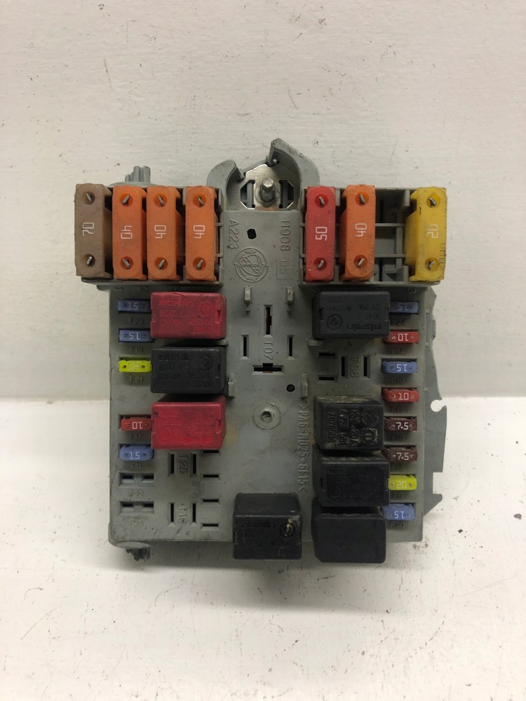 фото №1, Коробка запобіжників bsi 60689045 alfa romeo 159