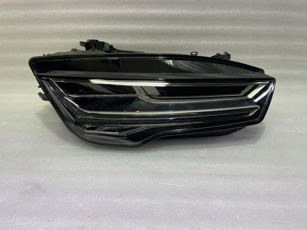 Audi a7 4g8 рестайлинг  matrix фара правый в Украине