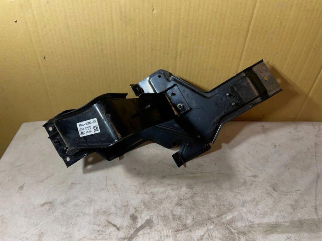 Купить Land rover range rover velar 2022 кронштейн фильтра топлива