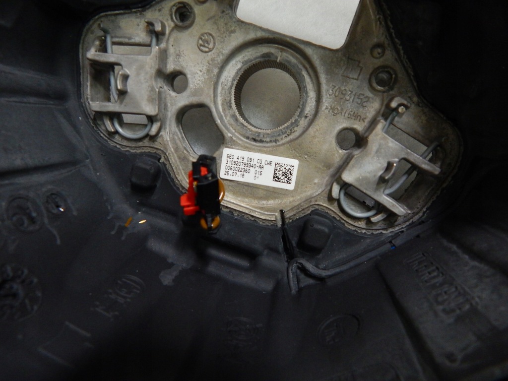 фото №12, Skoda kodiaq karoq kamiq superb - воздуховод подогрев с подогревом pod лепестки переключения