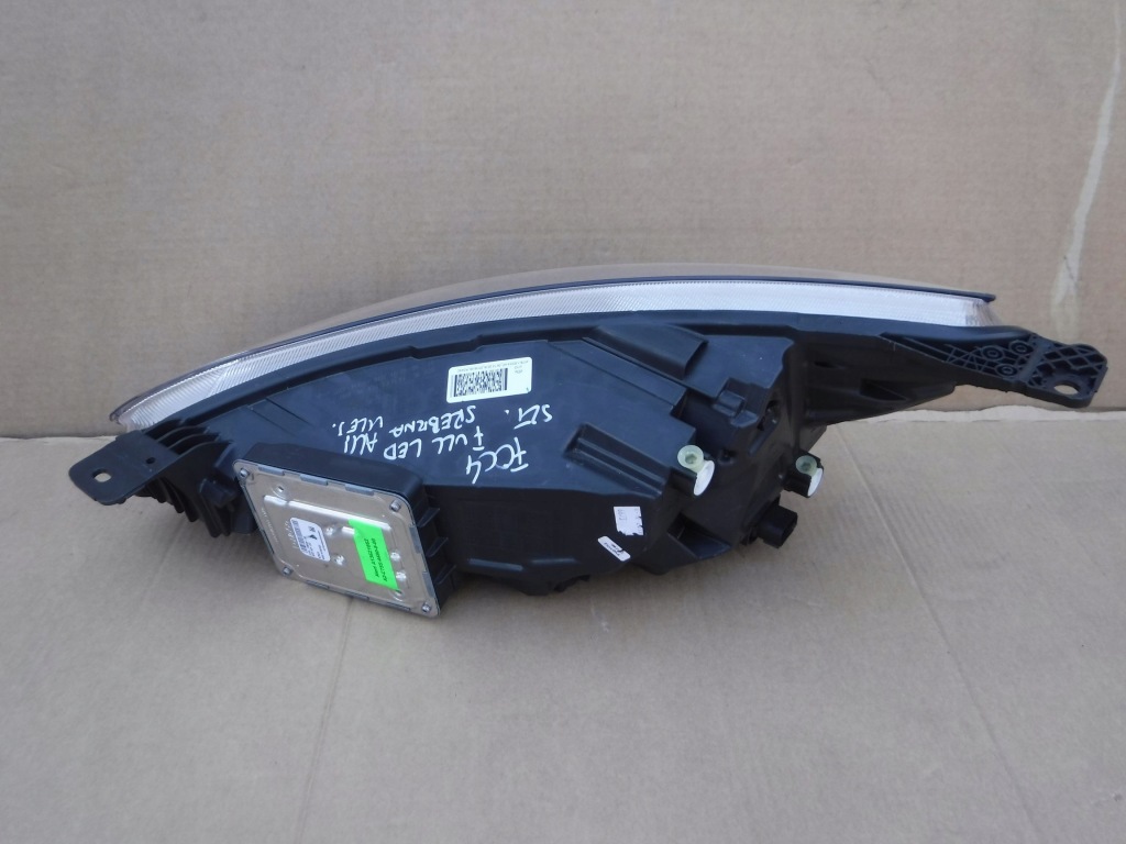 Фара фара правий full led ford focus mk4 Зі Шроту