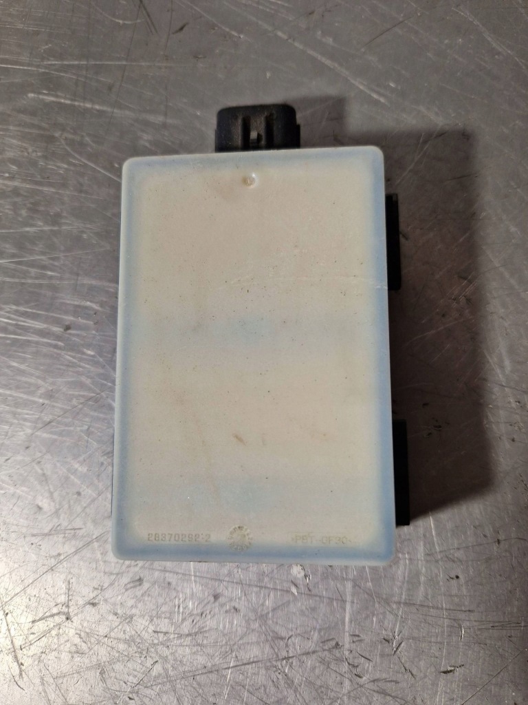 Купити Volvo xc90 2018 модуль мертвого pola