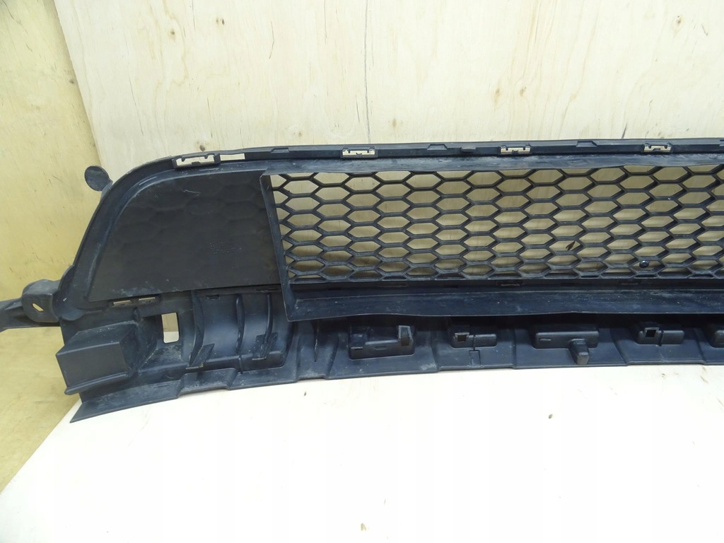 фото №7, Renault trafic iii vivaro решітка середня бампера 622544919r