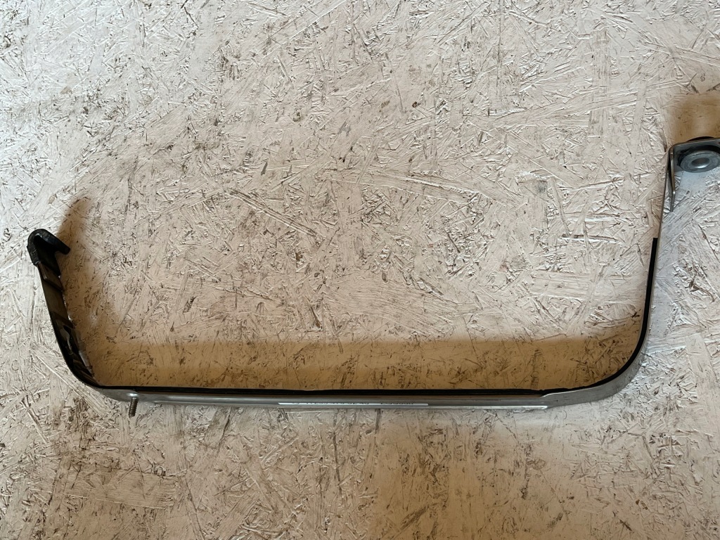 фото №1, Кронштейн бака пального mercedes w205 a2054700240