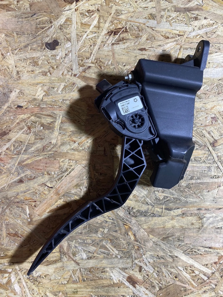 фото №1, Dodge durango 2014 педалі