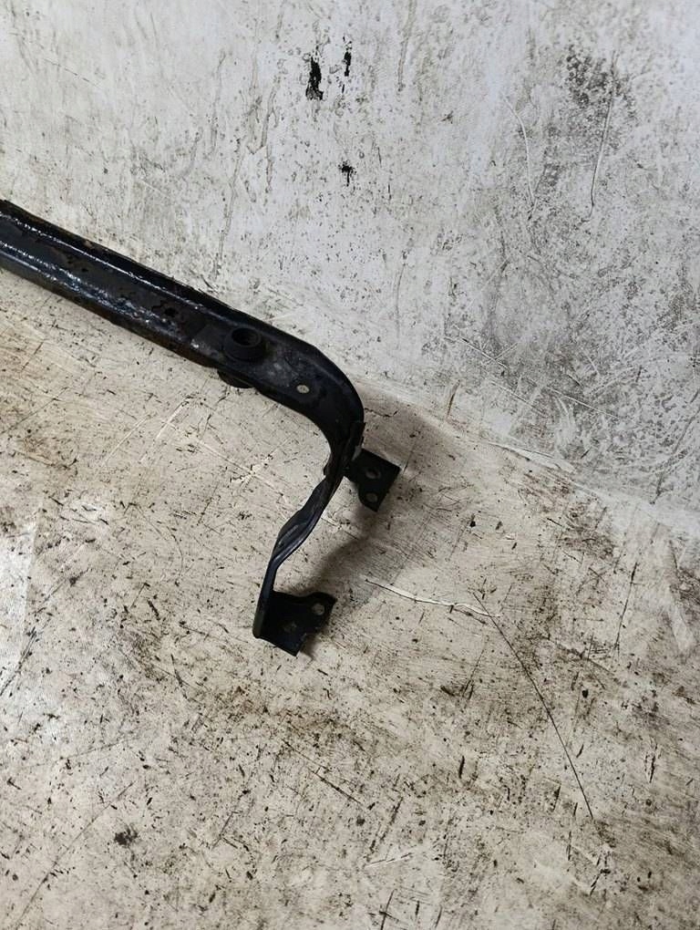 фото №3, Volvo v40 ii 12-19 r-design балка pod радіатор перед