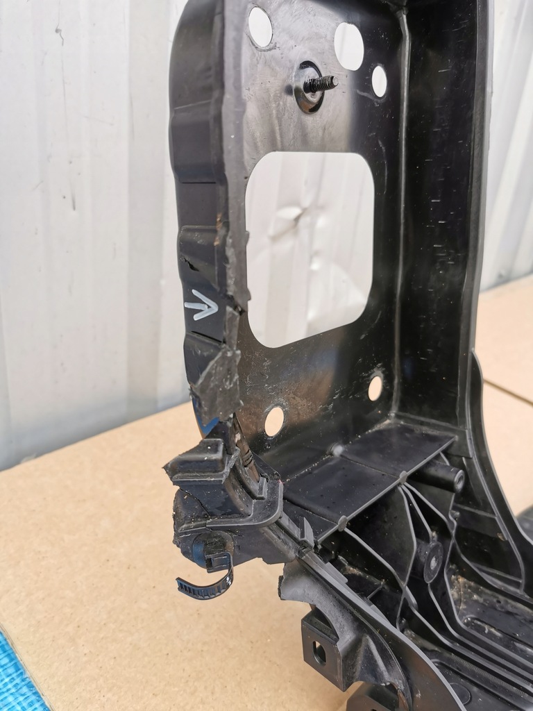 фото №8, Hyundai staria 21- pas передній підсилювач 64101-cg000