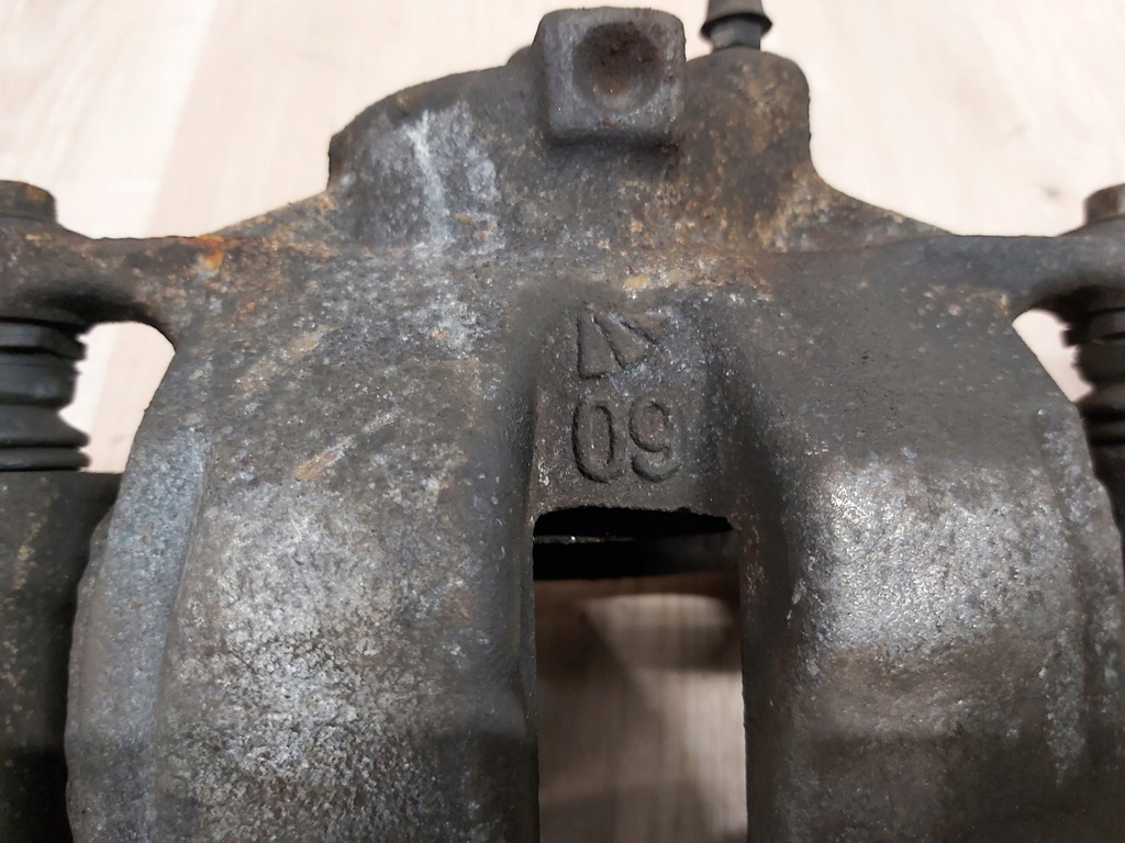 фото №7, Toyota chr c-hr суппорт перед передний скоба правый