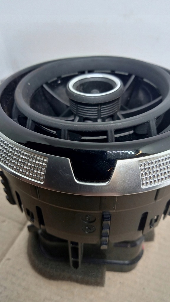 фото №9, Решётка обдув audi a3 8v 8v0820901a