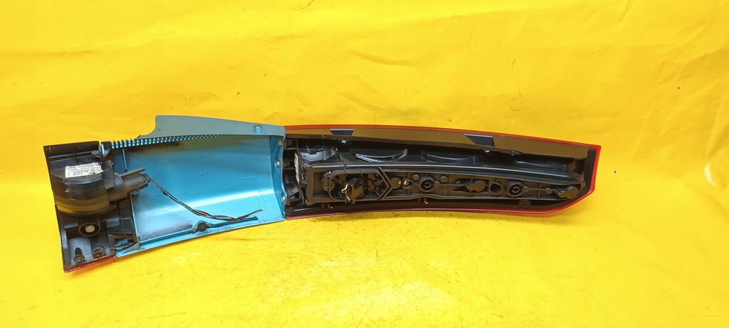 фото №16, Лампа задняя левая meriva a 93294345