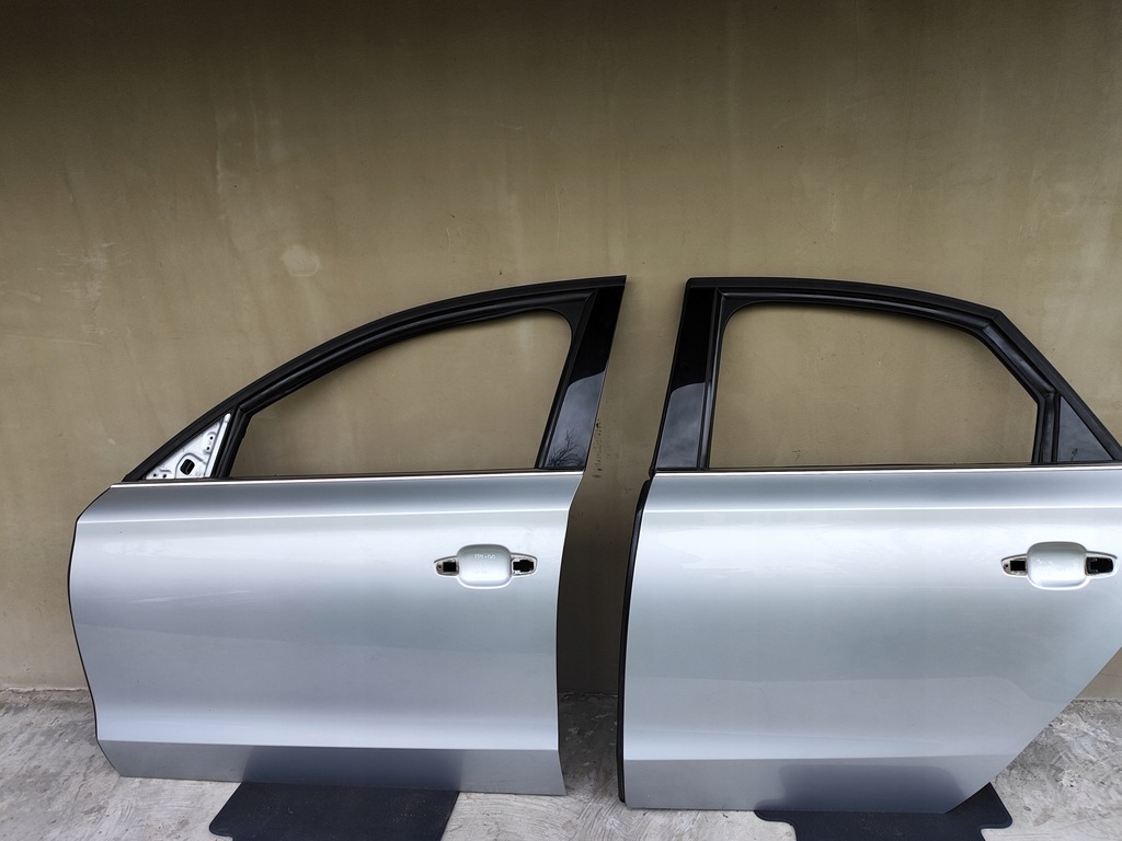 фото №1, Audi a8 d4 двері ліва лівий задня lx7w