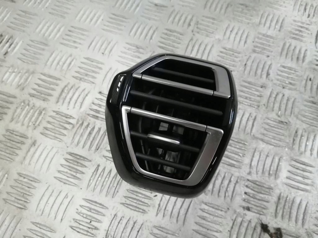 фото №1, Решётка обдув правая citroen c4 iii 9831805480