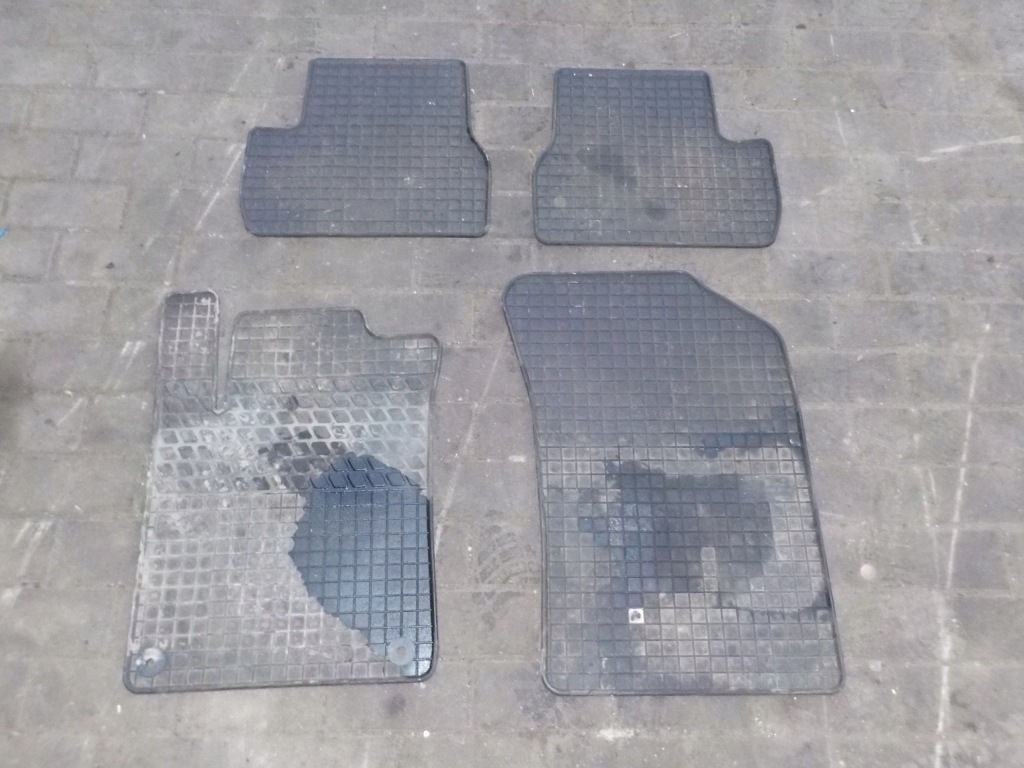 фото №1, Citroen ds3 2017r 3-d lift 1.2thp гумові килимки перед + задня комплект