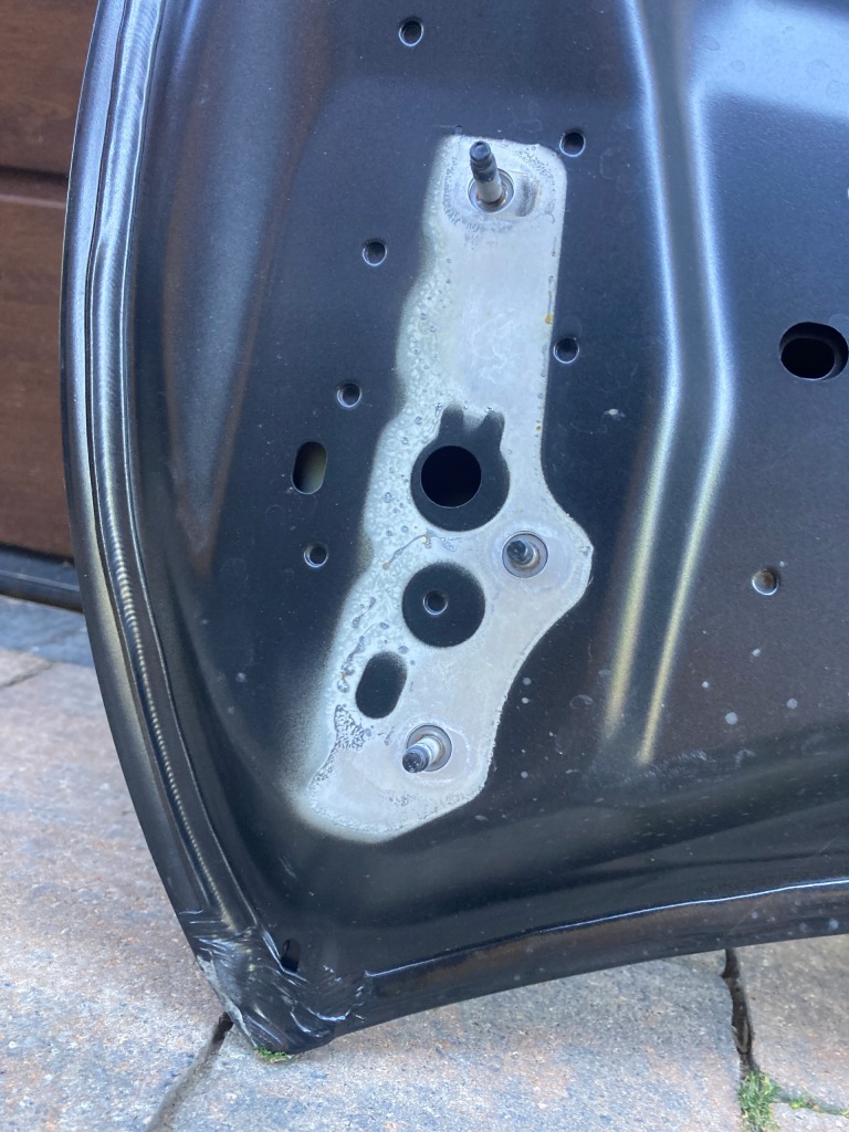 Mercedes cle a236 w236 c236 капот в Україні