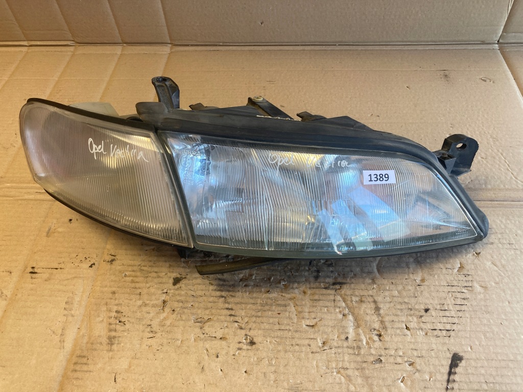 Купить Opel vectra b лампа правая правый перед 90464146
